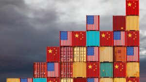 量的緩和（QE）に関心がありますか？中国が2025年の利下げと金融政策の転換を検討中。この記事では、量的緩和への道筋、経済への影響、そして今後の展望を分かりやすく解説します。
